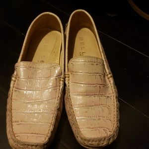 Women moccasins